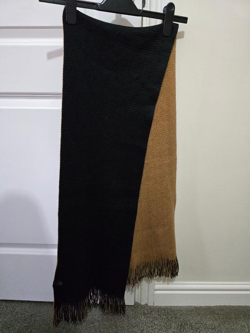 Buy & Sell Oldbury Sandwell - Photos for Glou Collection scarf