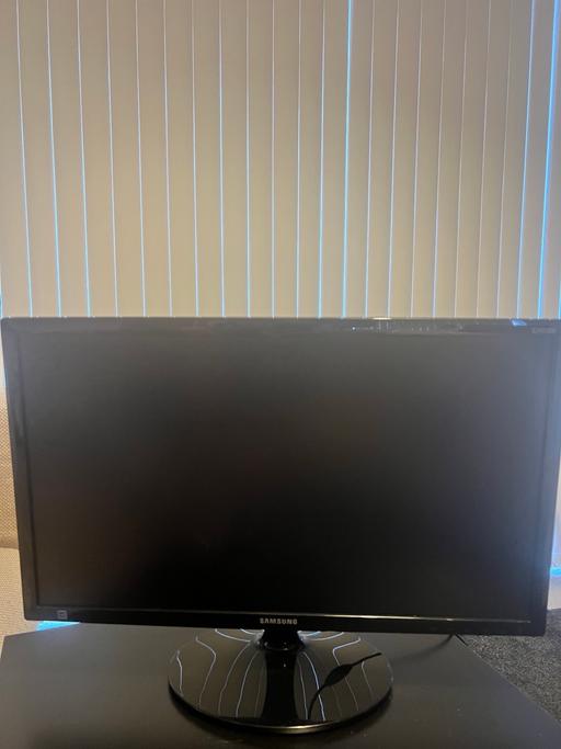 Buy & Sell West Bromwich Sandwell - Photos for Samsung S24D300H 24