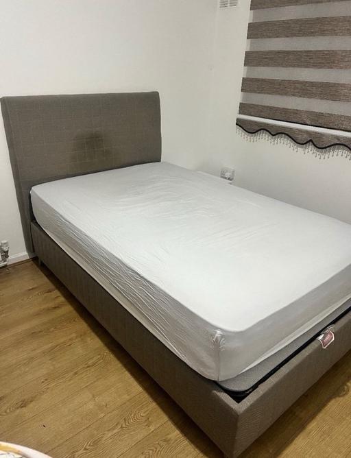 Buy & Sell Bulls Cross North London - Photos for Grey double bed + mattress
