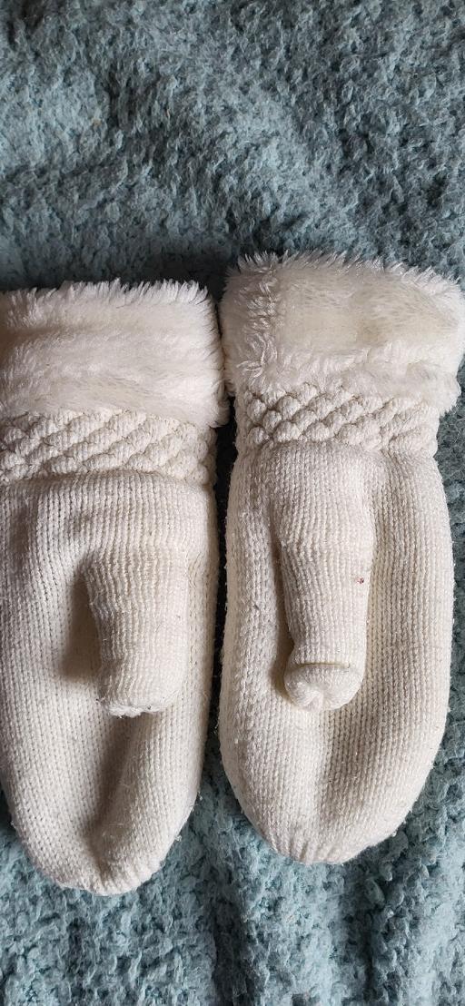 Buy & Sell Radcliffe Bury - Photos for gloves