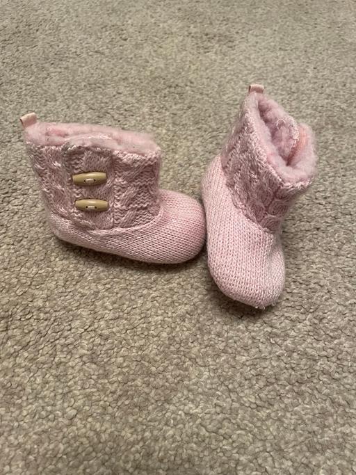 Buy & Sell Cwmfelinfach Caerphilly - Wales - Photos for Girls boots 0 to 3 months