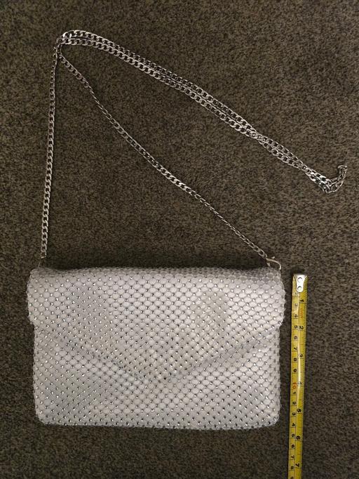 Buy & Sell Rowley Regis Sandwell - Photos for Primark silver/white chain shoulder bag