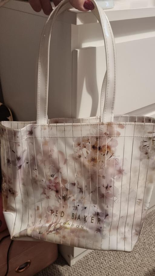 Buy & Sell Walsall Town Centre Walsall - Photos for ted Baker bag