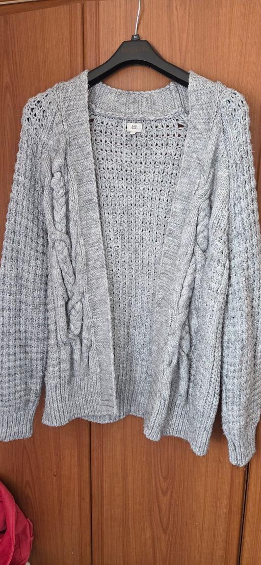 Buy & Sell Woodsetton Dudley - Photos for woman's cardigan