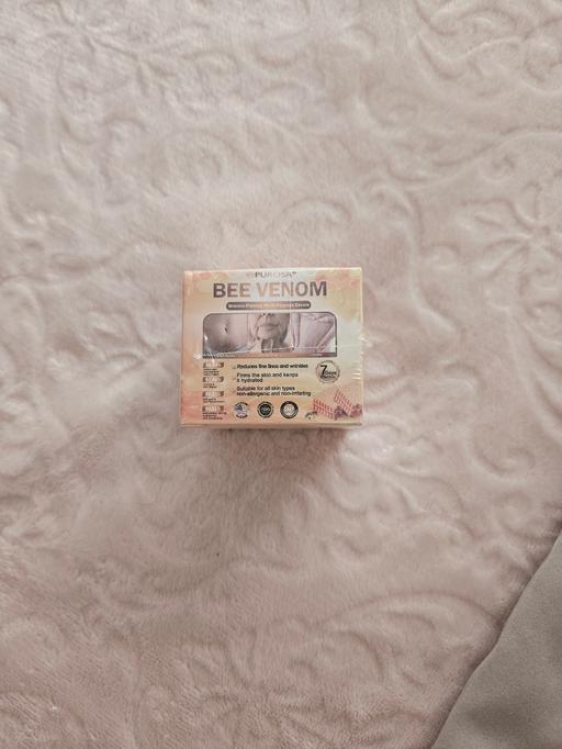 Buy & Sell Newton Doncaster - Photos for Bee Venom firming cream..NEW