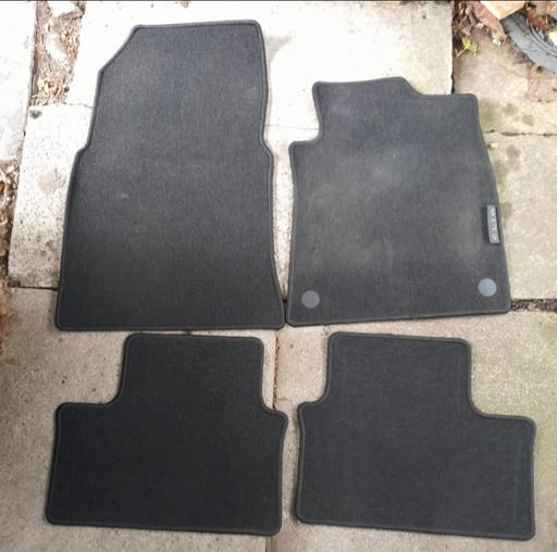 Vehicles Preston South Ribble - Photos for RENAULT CLIO CAR MATS