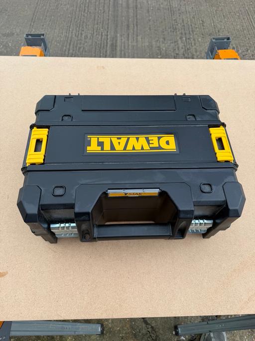 Buy & Sell Loughton Epping Forest - Photos for Dewalt 360 green laser (BRAND NEW)