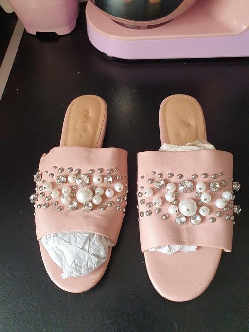Buy & Sell Upper Gornal Dudley - Photos for ladies pink sandals /sliders