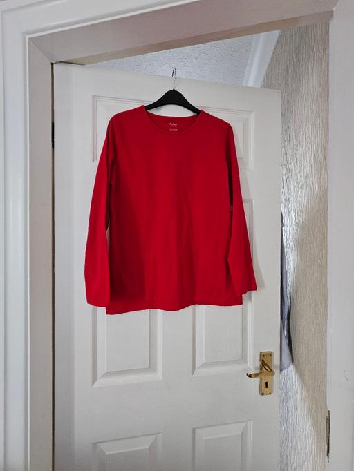Buy & Sell Newton Doncaster - Photos for Long sleeved T-shirt, size large..NEW