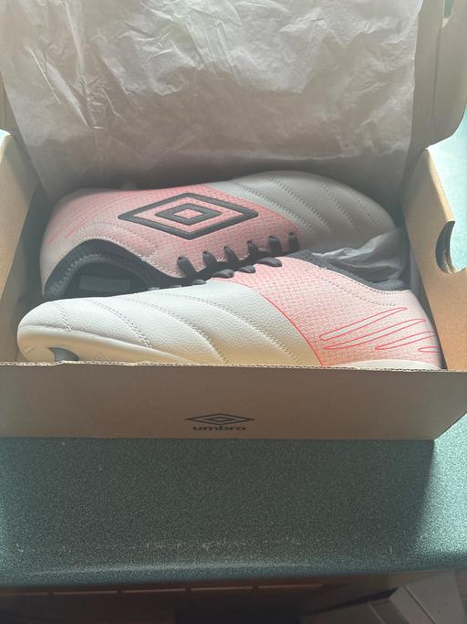 Buy & Sell Leicester Forest East Blaby - Photos for Umbro football boots size nine