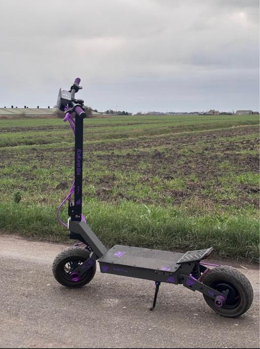 Vehicles Cheshunt Broxbourne - Photos for Customised Kukirin G4 e scooter