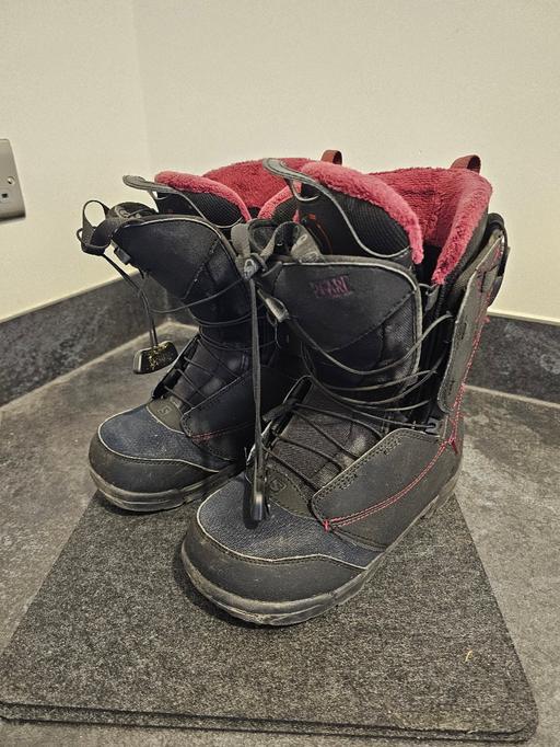 Buy & Sell Whittington Lichfield - Photos for Salomon Pearl Snowboard Boots 5.5 UK