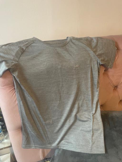 Buy & Sell Shepherd`s Bush West London - Photos for Boys T-shirts