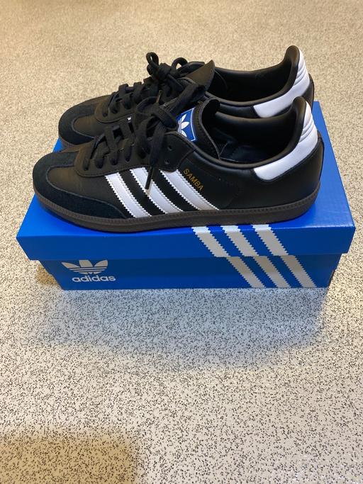 Buy & Sell Rotherhithe South East London - Photos for Men’s Sambas