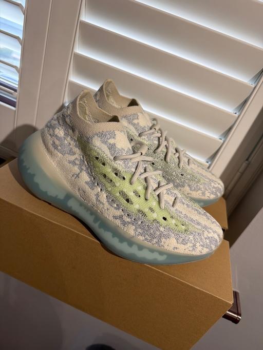 Buy & Sell Everton Liverpool - Photos for Yeezy boost 380