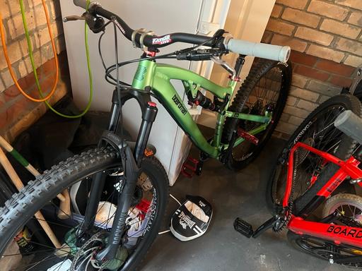 Buy & Sell Stetchworth East Cambridgeshire - Photos for Downhill mountain bike