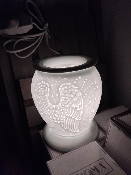 Buy & Sell Bushbury Wolverhampton - Photos for wax melt and oil burner