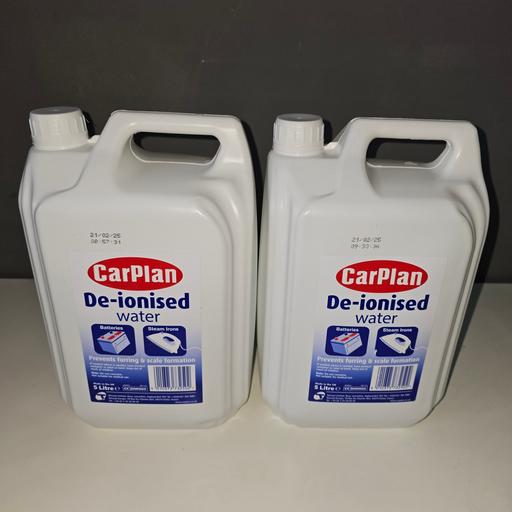 Vehicles Weoley Castle Birmingham - Photos for 10L DE IONISED WATER CAR BATTERY COOLANT IRON