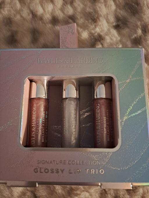 Buy & Sell Heeley Sheffield - Photos for set lip glosses