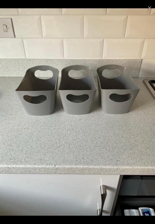 Buy & Sell Telford Way Industrial Estate North Northamptonshire - Photos for 3x plastic storage baskets