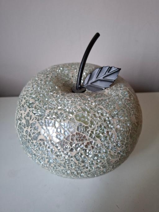 Buy & Sell Scunthorpe North Lincolnshire - Photos for Large Mosaic Apple