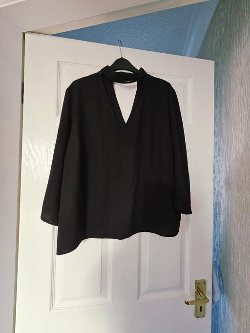 Buy & Sell Newton Doncaster - Photos for Black dressy top, size 18.