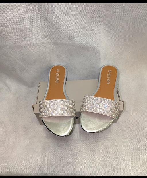 Buy & Sell Netherton Dudley - Photos for New size 3 silver sliders