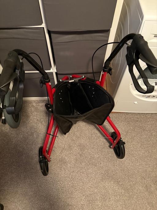 Buy & Sell Alverthorpe Wakefield - Photos for 3 wheeler walker