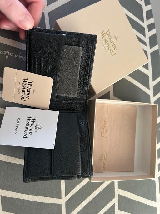 Buy & Sell Park Farm Industrial Estate North Northamptonshire - Photos for Vivienne Westwood leather wallet.