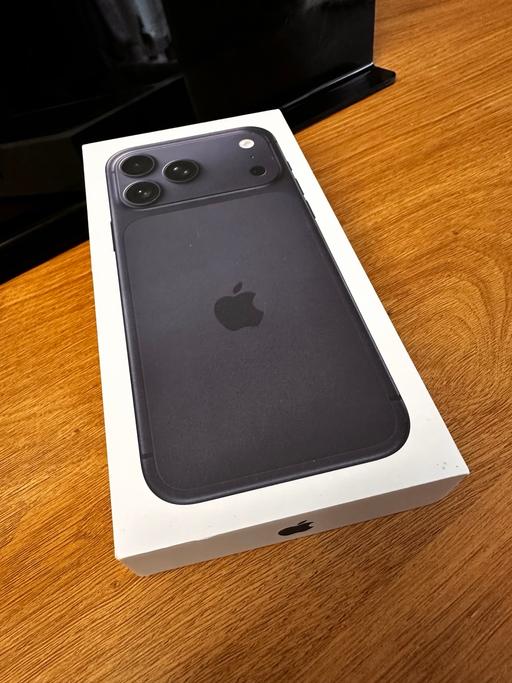 Buy & Sell Oswestry Shropshire - Photos for iPhone 17 Pro Max 512GB Deep Blue.