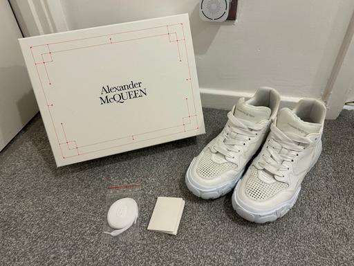 Buy & Sell Park Farm Industrial Estate North Northamptonshire - Photos for Alexander McQueen size 10 trainers