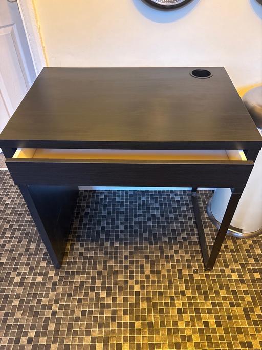 Buy & Sell Upper Gornal Dudley - Photos for Black/brown wooden desk ikea