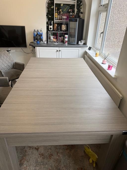 Buy & Sell Grays Thurrock - Essex - Photos for Pool and dining table