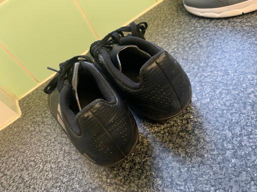 Buy & Sell Oldbury Sandwell - Photos for Boys adidas football boots size 2