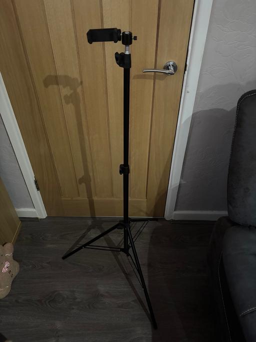 Buy & Sell Golds Hill Sandwell - Photos for Phone stand