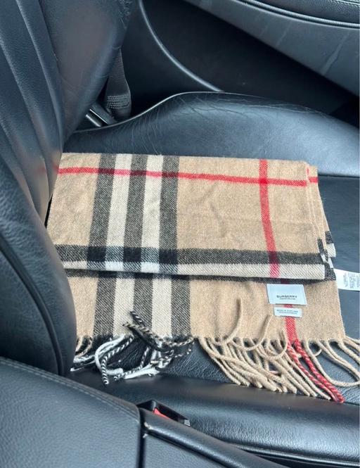 Buy & Sell Winchmore Hill North London - Photos for Scarf