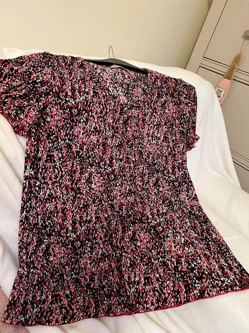 Buy & Sell Hetton-Le-Hole Sunderland - Photos for Womens Top ( New )
