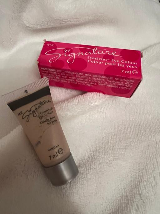 Buy & Sell Easington Lane Sunderland - Photos for Creamy Eyeshadow ( New )