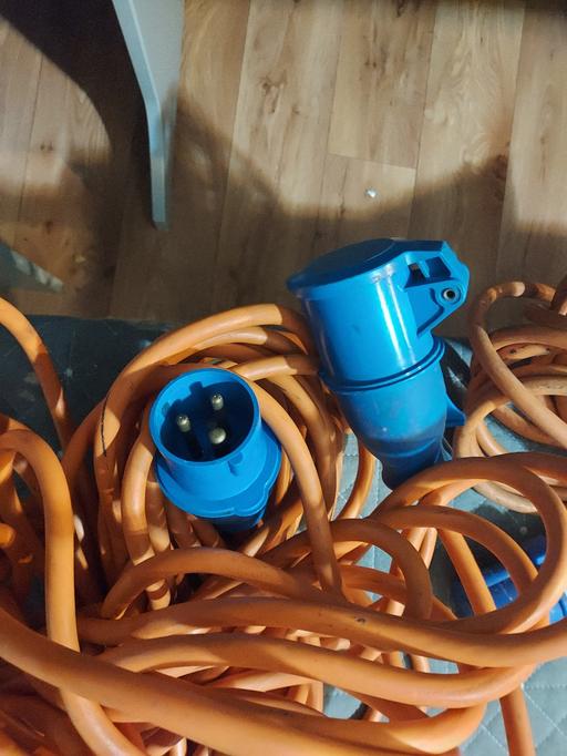 Buy & Sell Wednesfield Wolverhampton - Photos for 2 electric cables for caravans