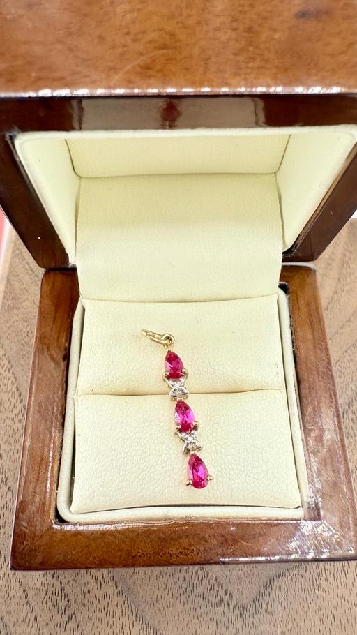 Buy & Sell Harrow on the Hill North West London - Photos for 9ct Gold Ruby and Diamond Drop Pendant
