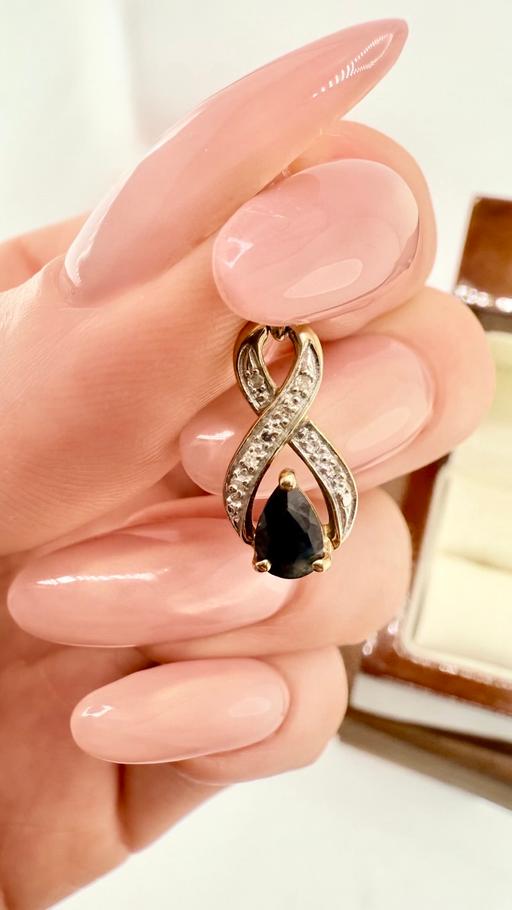 Buy & Sell Harrow on the Hill North West London - Photos for 9ct Gold Natural Sapphire and Diamond Pendant