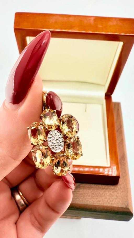 Buy & Sell Harrow on the Hill North West London - Photos for 9ct Gold Citrine and Diamond Cluster Pendant