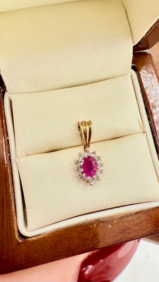 Buy & Sell Harrow on the Hill North West London - Photos for Fine 9ct Gold Ruby and Diamond Pendant