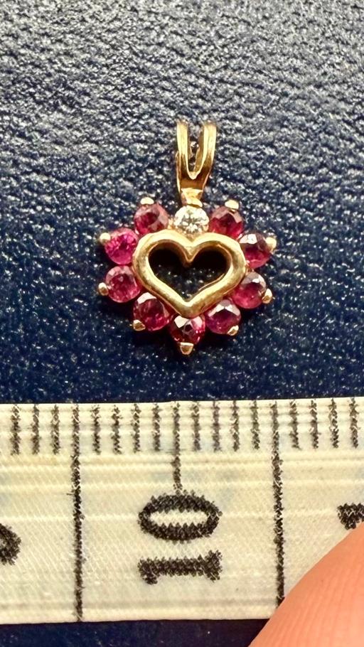 Buy & Sell Harrow on the Hill North West London - Photos for 9ct Gold Ruby and Diamond Heart Pendant