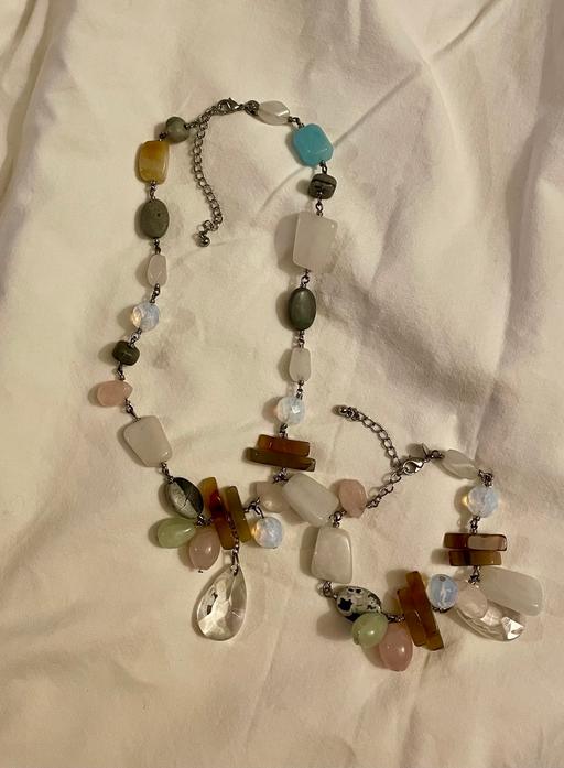 Buy & Sell Buckhurst Hill Epping Forest - Photos for Beautiful Virgin vie crystal and gem necklace