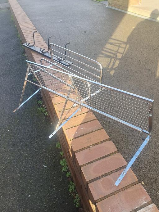 Buy & Sell Pensnett Dudley - Photos for 3ft x 1ft Chrome Shelving, 2ft x 1ft Rails.