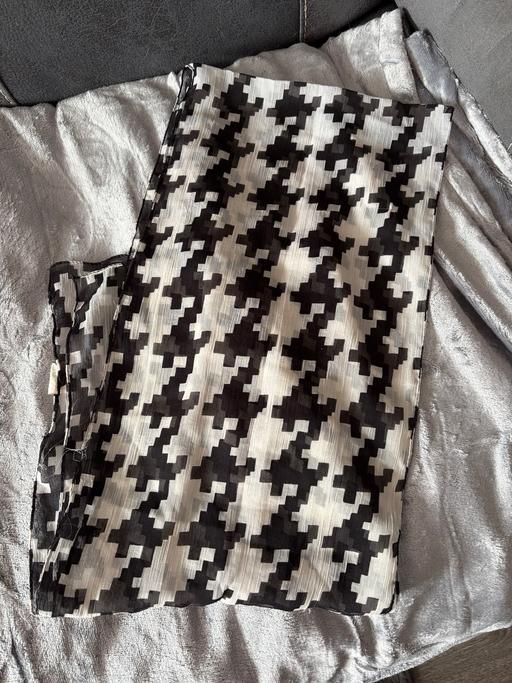 Buy & Sell Golds Hill Sandwell - Photos for Womens scarves