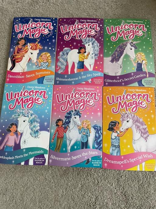 Buy & Sell Colliers Wood South West London - Photos for Unicorn magic book set