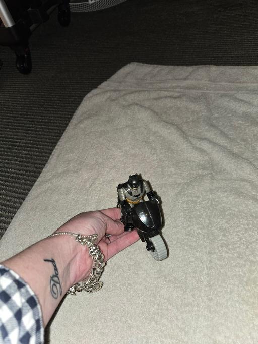 Buy & Sell Moorfields Liverpool - Photos for bat cave and figures