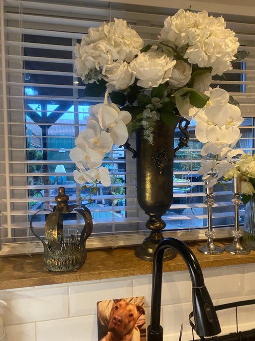 Buy & Sell North End South East London - Photos for Bronze candle holder in shape of a crown,